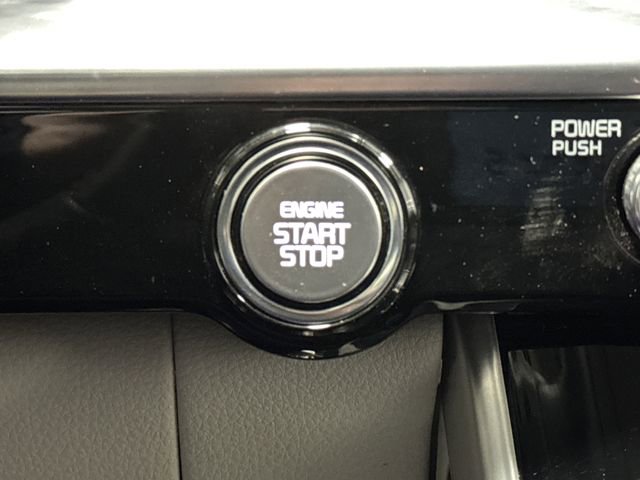 Used 2024 Kia Carnival SX Prestige image 23