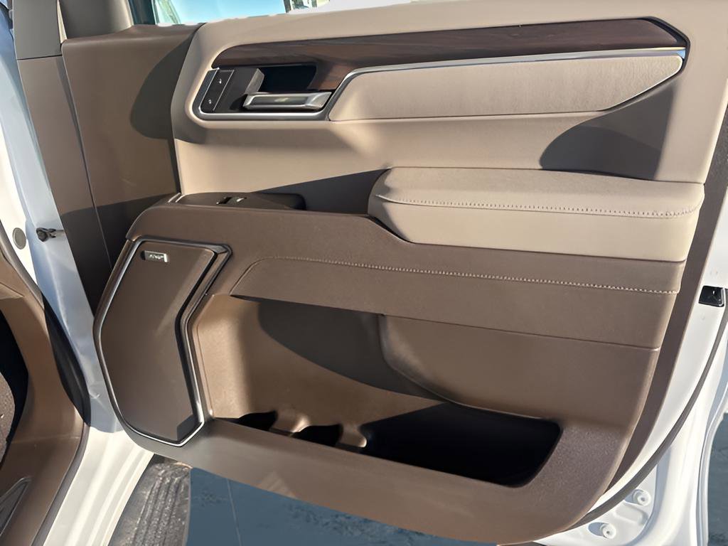 New 2026 GMC Sierra 1500 SLT image 7