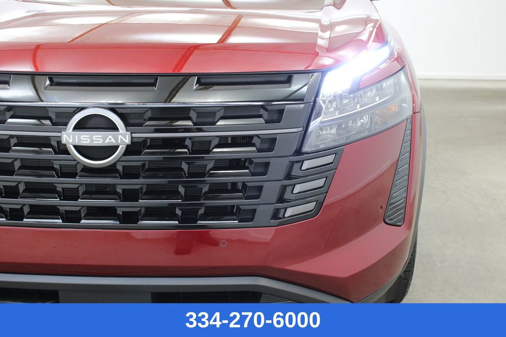 New 2026 Nissan Pathfinder SV image 7