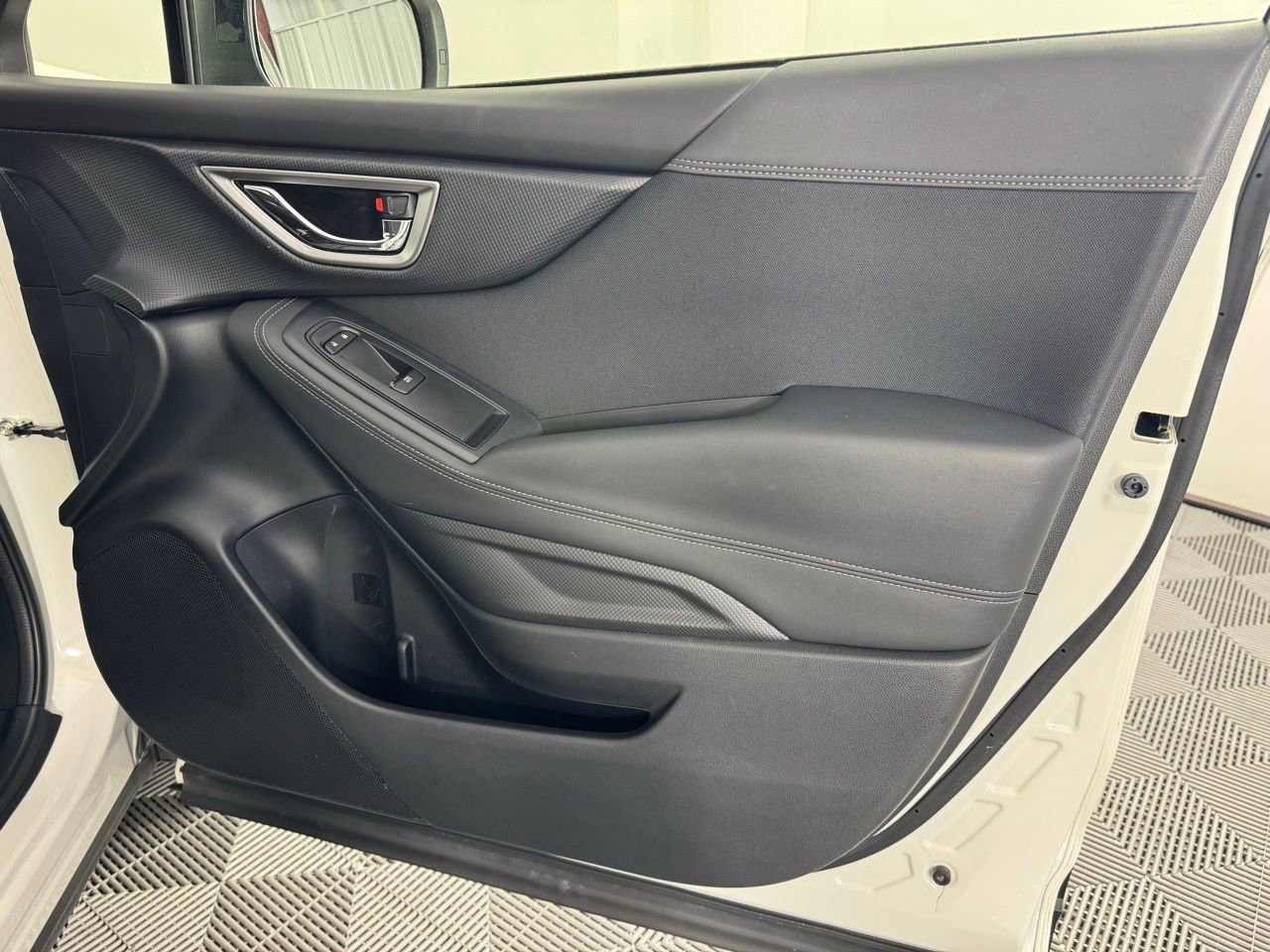 Used 2023 Subaru Forester Premium image 40