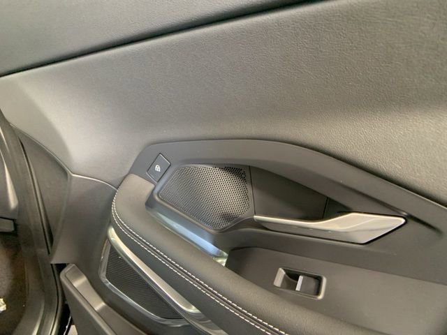 Used 2024 Jaguar E-PACE R-Dynamic SE image 32