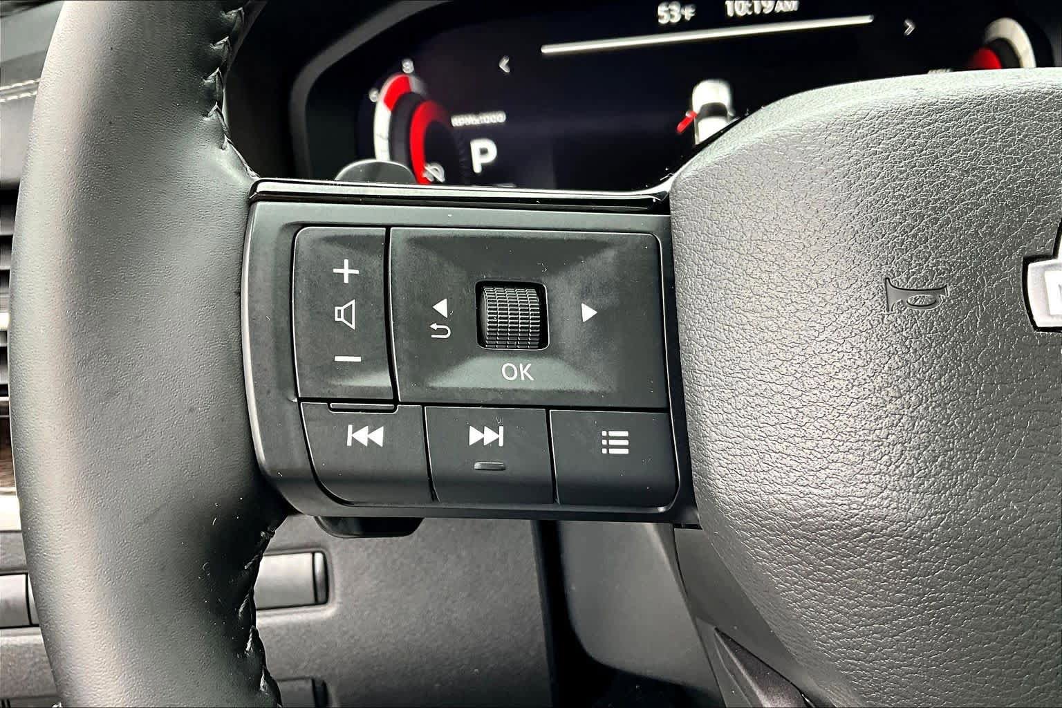 Used 2025 Nissan Rogue Platinum w/ Platinum Premium Package AWD/4WD image 23