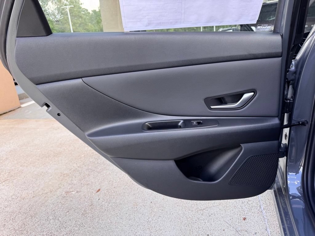 New 2026 Hyundai Elantra Limited FWD image 23