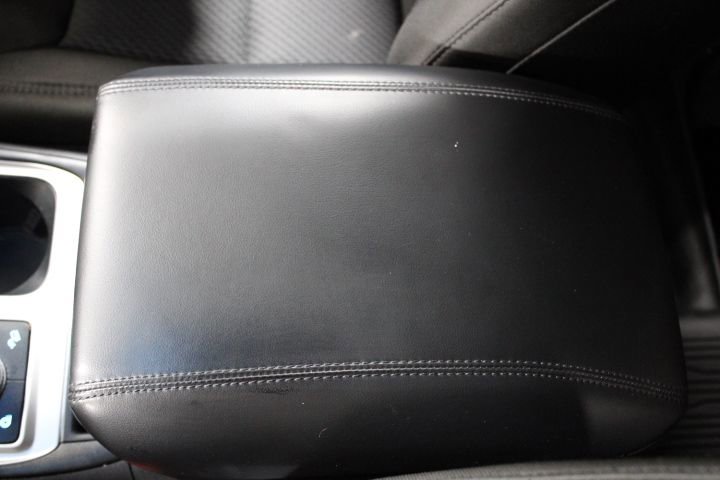 Used 2023 Ford Explorer XLT image 27