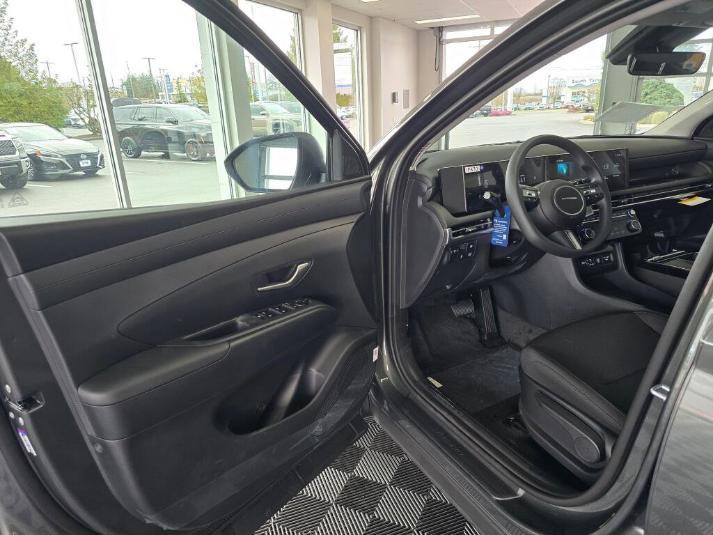 New 2026 Hyundai Tucson Blue SE image 32