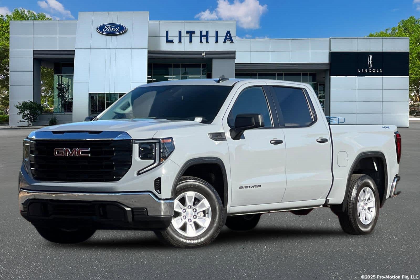 Used 2024 GMC Sierra 1500 Pro w/ Pro Value Package image 1