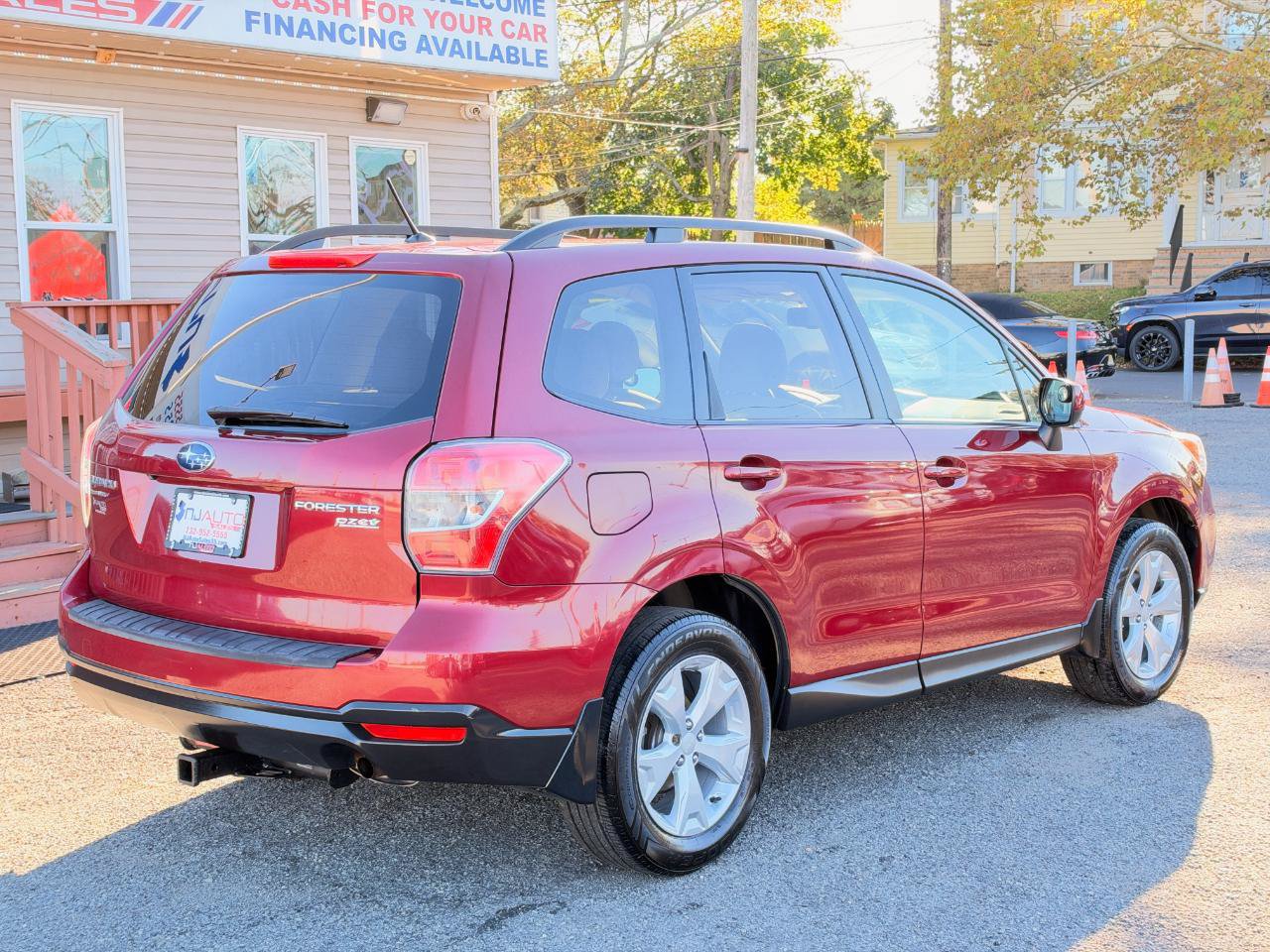 Used 2014 Subaru Forester 2.5i Premium w/ All-Weather Package AWD/4WD image 4