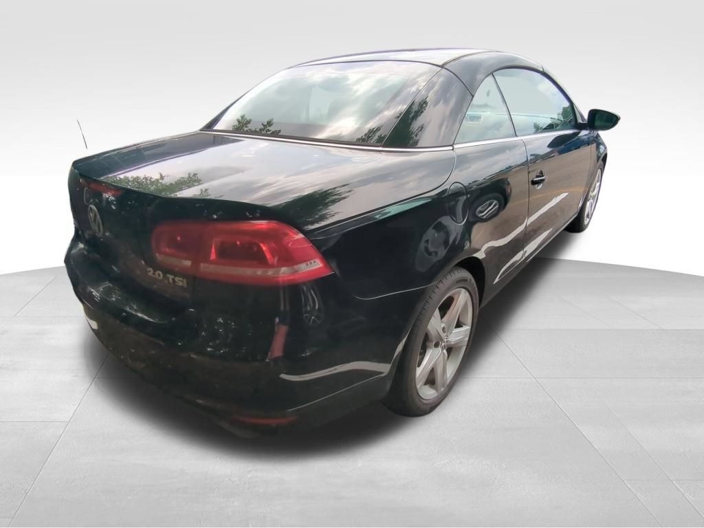 Used 2012 Volkswagen Eos Lux w/ Tech Pkg FWD image 7
