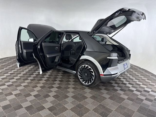 Used 2023 Hyundai Ioniq 5 Limited AWD/4WD image 16