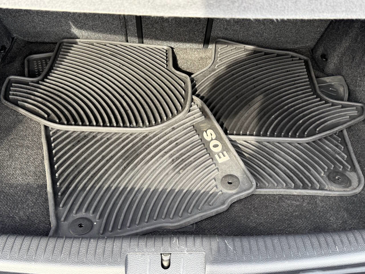 Used 2014 Volkswagen Golf 4-Door image 25