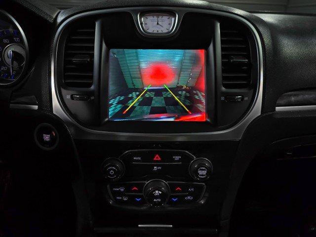 Used 2017 Chrysler 300 Limited w/ Value Package image 25