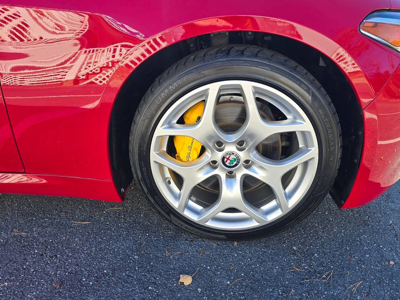 Used 2018 Alfa Romeo Giulia Ti image 13