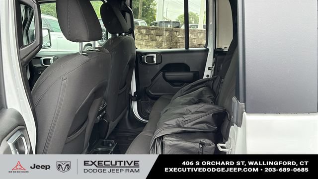 Used 2022 Jeep Gladiator Sport AWD/4WD image 22