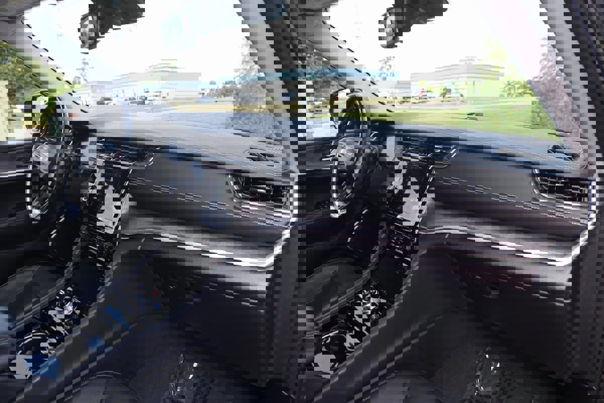 Used 2022 Jeep Grand Cherokee Limited image 56