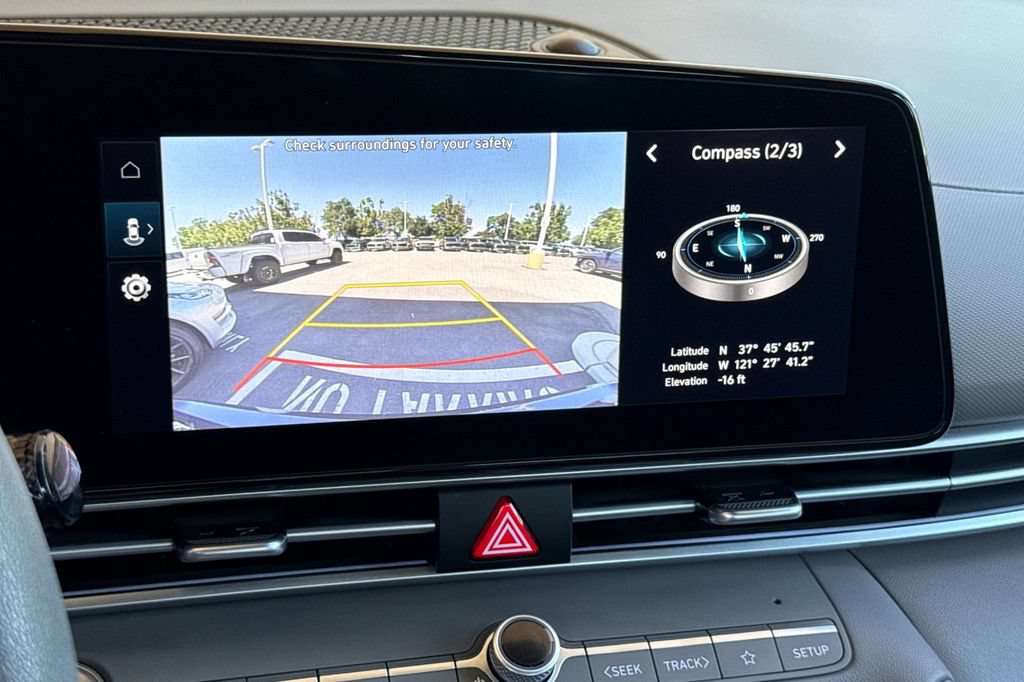 Used 2024 Hyundai Elantra Blue FWD image 22