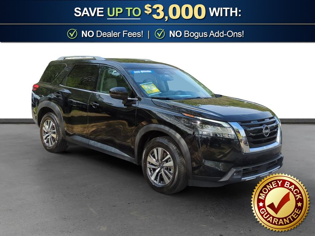 Used 2023 Nissan Pathfinder SL AWD/4WD image 10