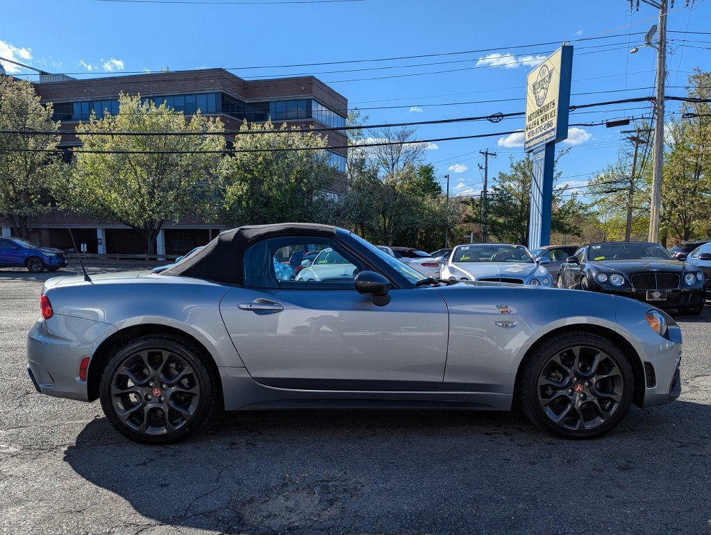 Used 2017 FIAT 124 Spider Abarth RWD image 6