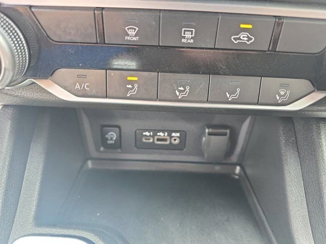 Used 2024 Nissan Sentra SV image 27