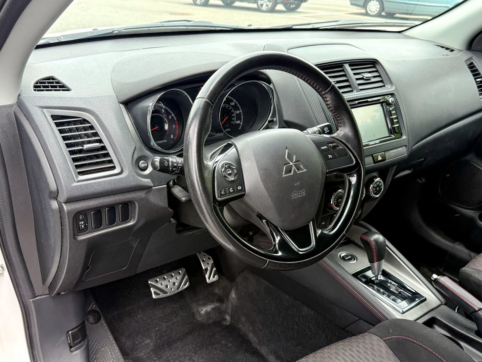 Used 2018 Mitsubishi Outlander Sport LE AWD/4WD image 18
