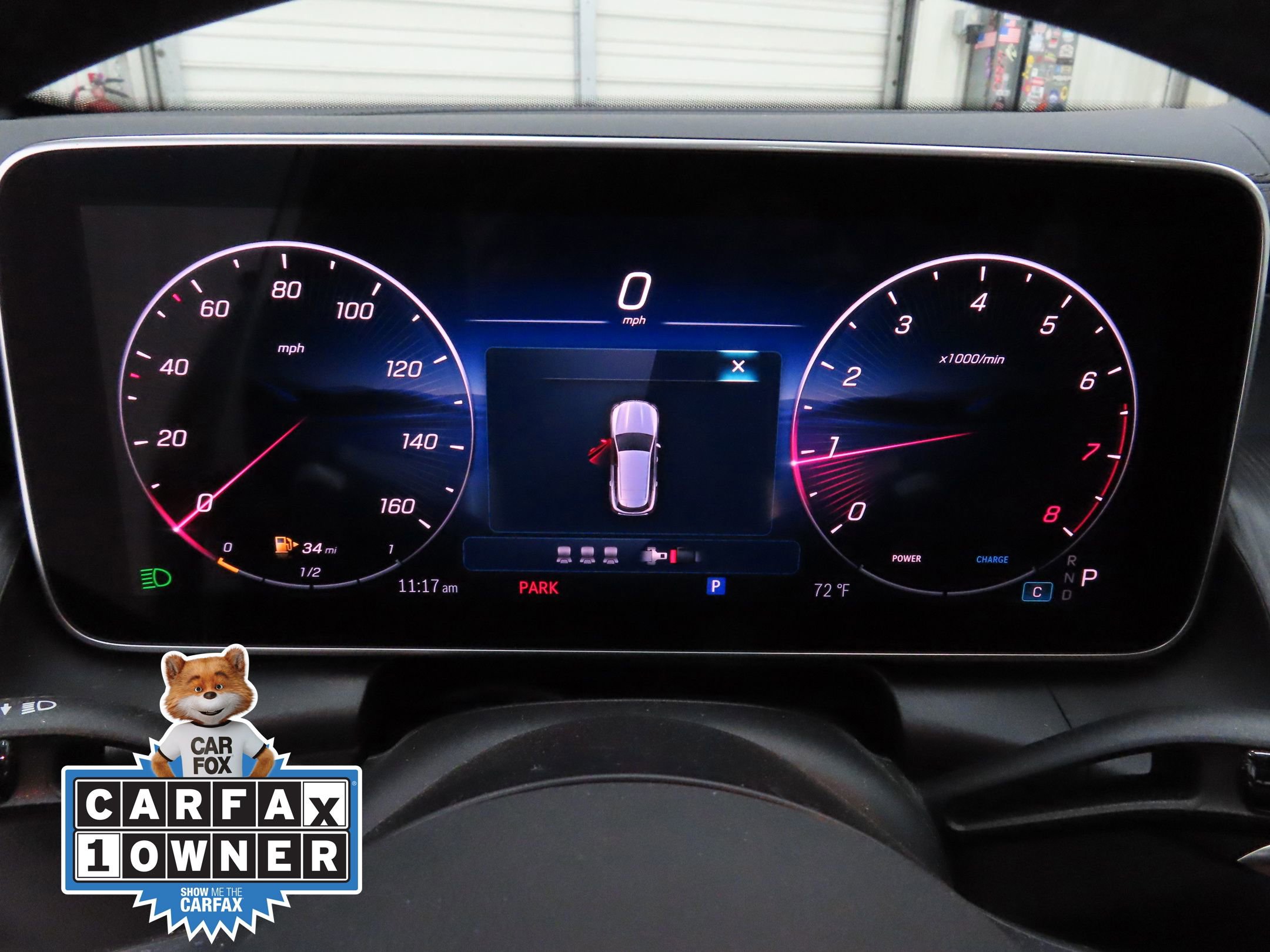 Used 2025 Mercedes-Benz GLC 300 4MATIC image 11