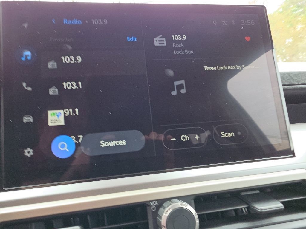 Used 2024 Toyota Tacoma TRD Sport w/ TRD Sport Premium Package image 17