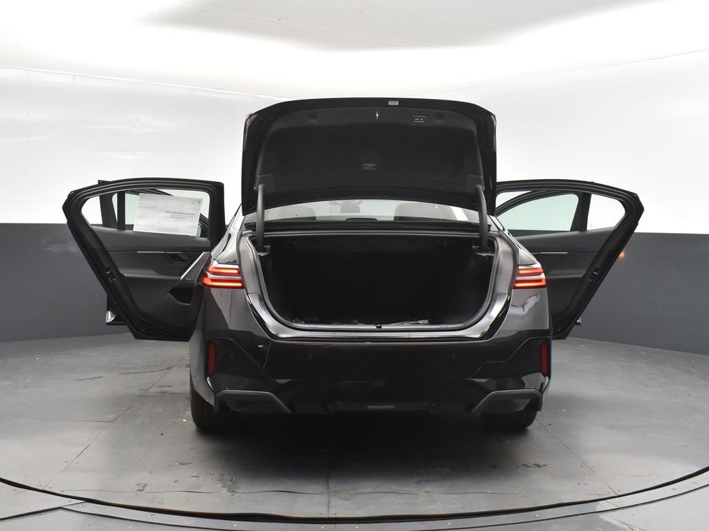 New 2026 BMW 530i w/ M Sport Package image 51