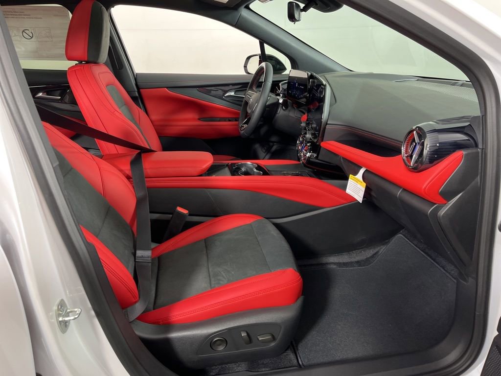 New 2025 Chevrolet Blazer EV RS w/ Super Cruise Package AWD/4WD image 8