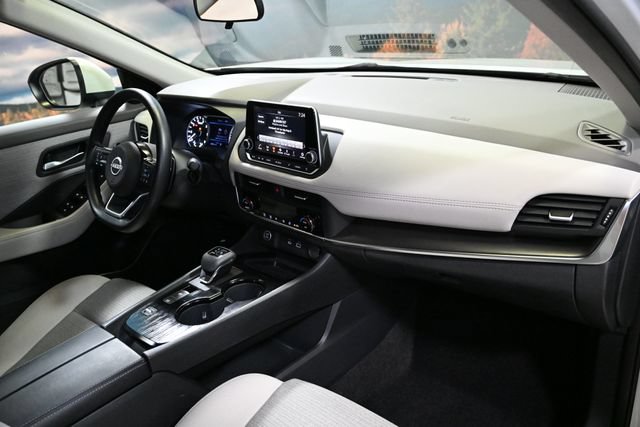 Used 2023 Nissan Rogue SV FWD image 58