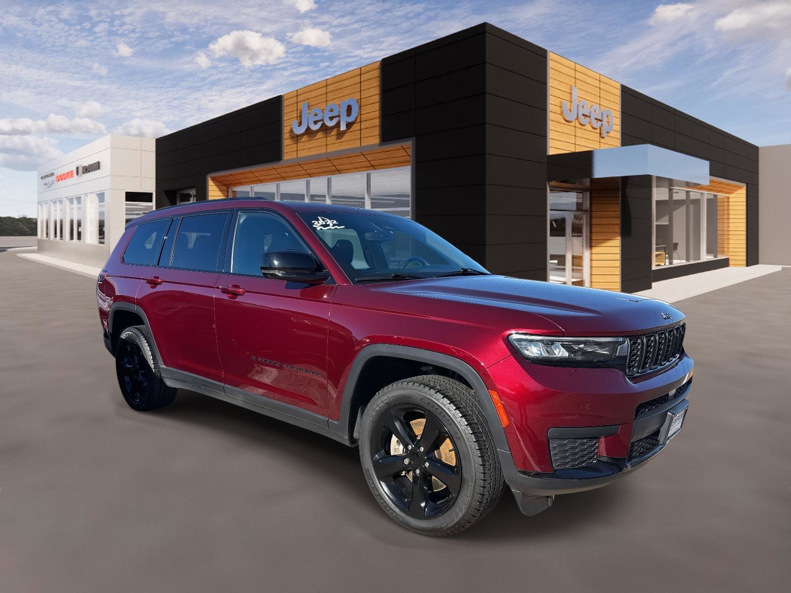 Certified 2022 Jeep Grand Cherokee L Laredo image 1