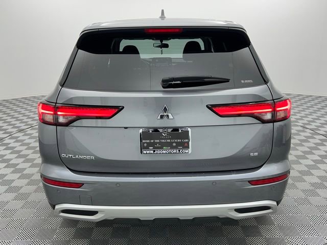 Used 2024 Mitsubishi Outlander SE image 7