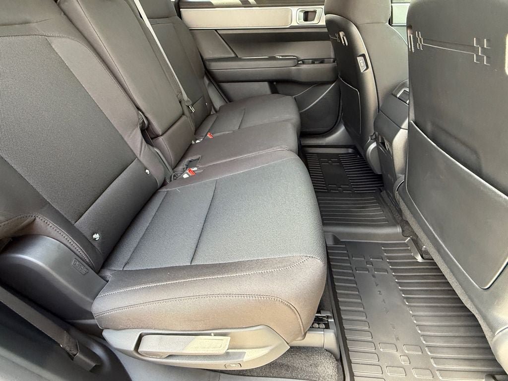 New 2026 Hyundai Santa Fe SE FWD image 9