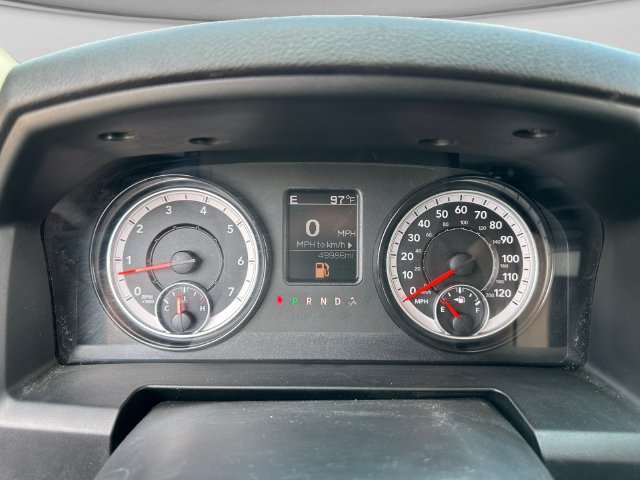 Used 2022 RAM 1500 Classic SLT w/ Protection Group AWD/4WD image 13