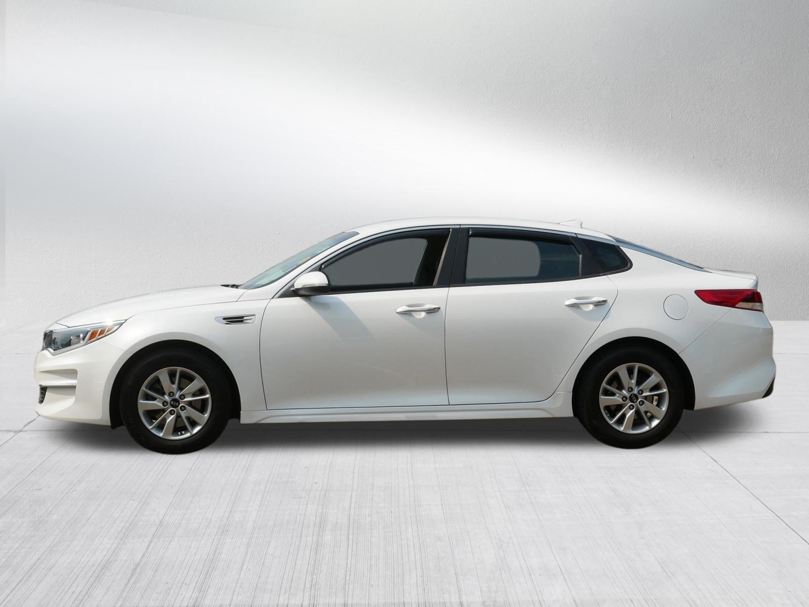 Used 2018 Kia Optima LX FWD image 4