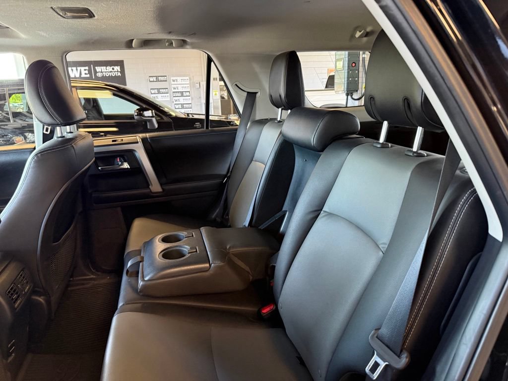 Used 2018 Toyota 4Runner SR5 Premium AWD/4WD image 6