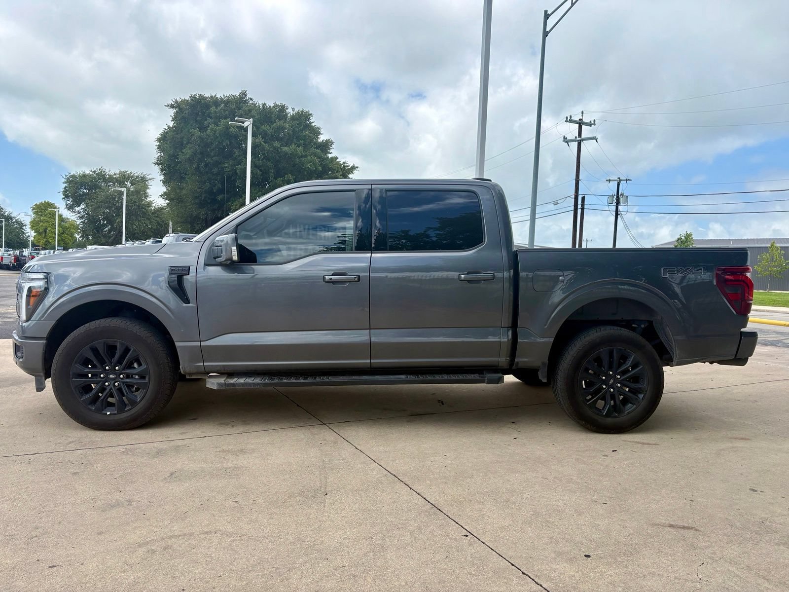 Used 2025 Ford F150 Lariat w/ Equipment Group 501A Mid AWD/4WD image 6