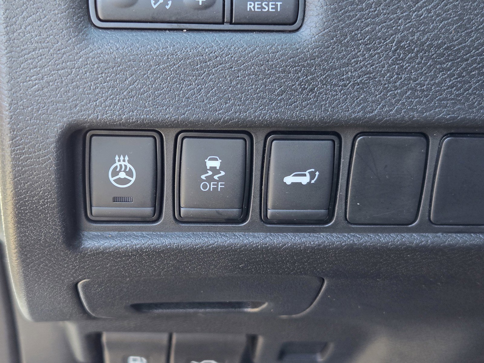 Used 2018 Nissan Murano SL w/ Midnight Edition Package image 25