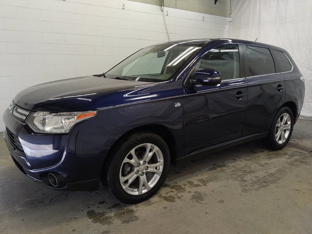 Used 2014 Mitsubishi Outlander GT AWD/4WD image 2