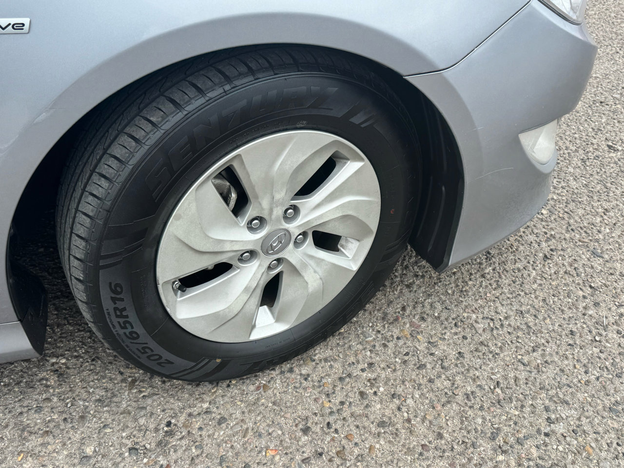 Used 2015 Hyundai Sonata Hybrid image 9