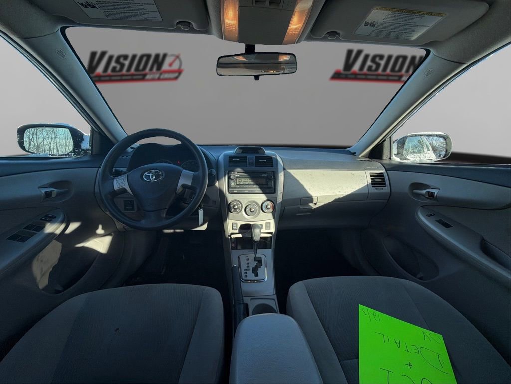 Used 2012 Toyota Corolla image 11