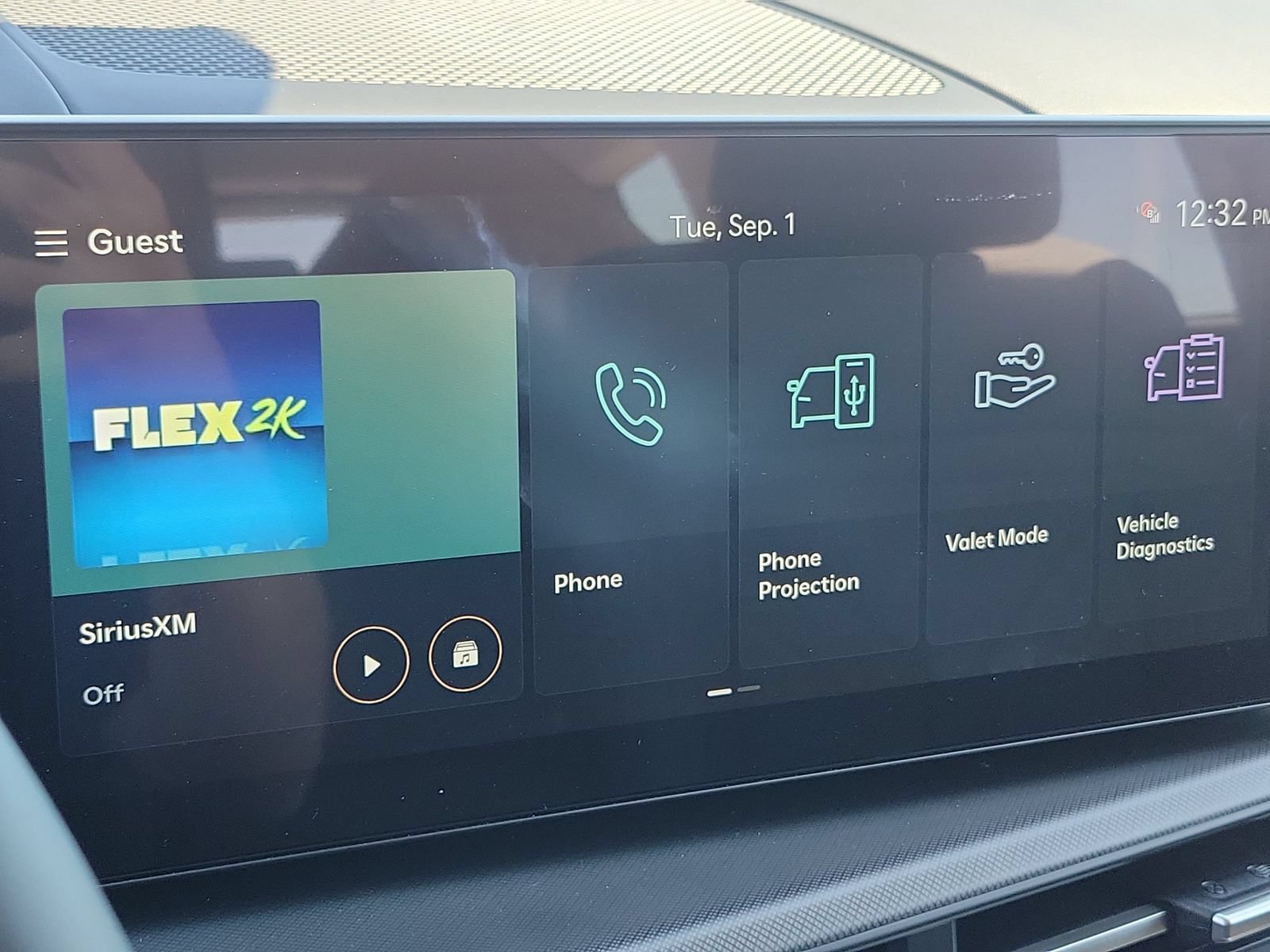 New 2027 Hyundai Santa Fe SEL FWD image 13