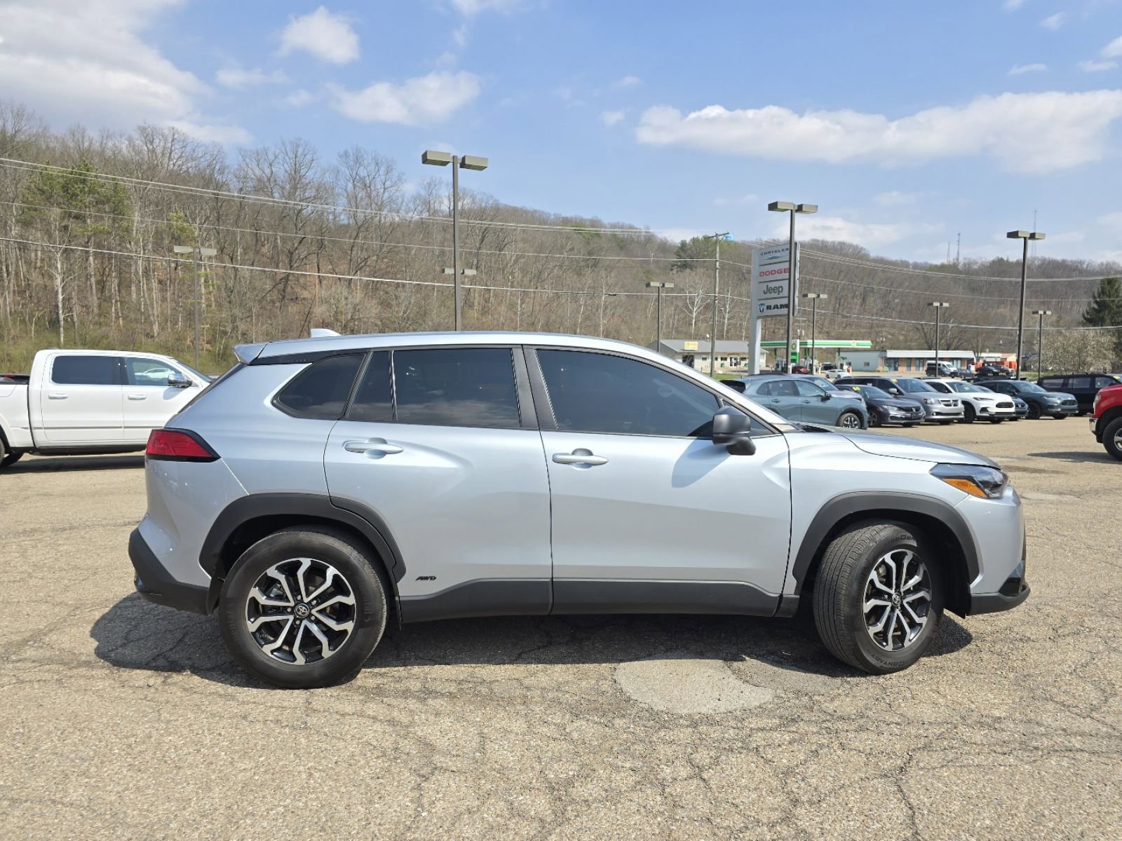 Used 2023 Toyota Corolla Cross S image 12