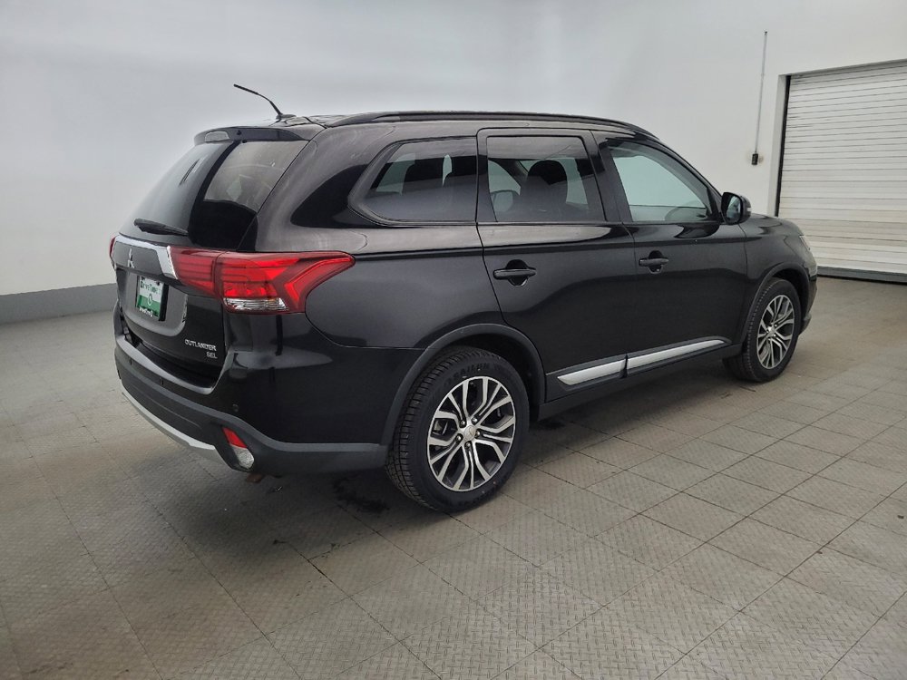 Used 2016 Mitsubishi Outlander SEL AWD/4WD image 10