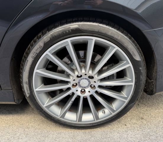 Used 2015 Mercedes-Benz S 550 Sedan image 28