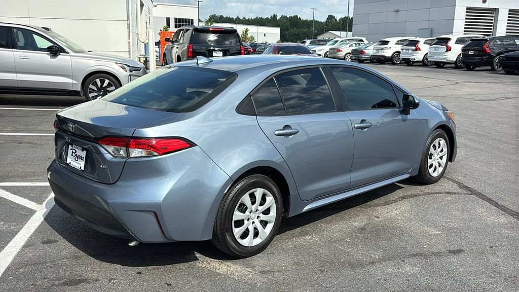 Used 2024 Toyota Corolla LE FWD image 28