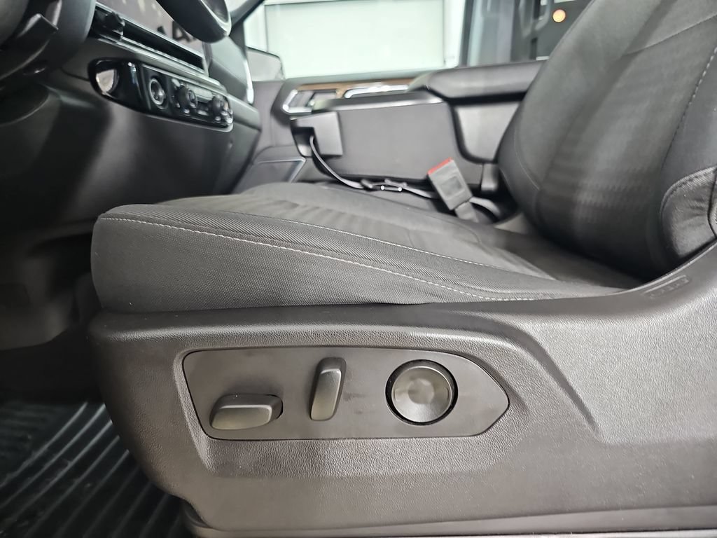 Certified 2024 Chevrolet Silverado 1500 LT AWD/4WD image 34