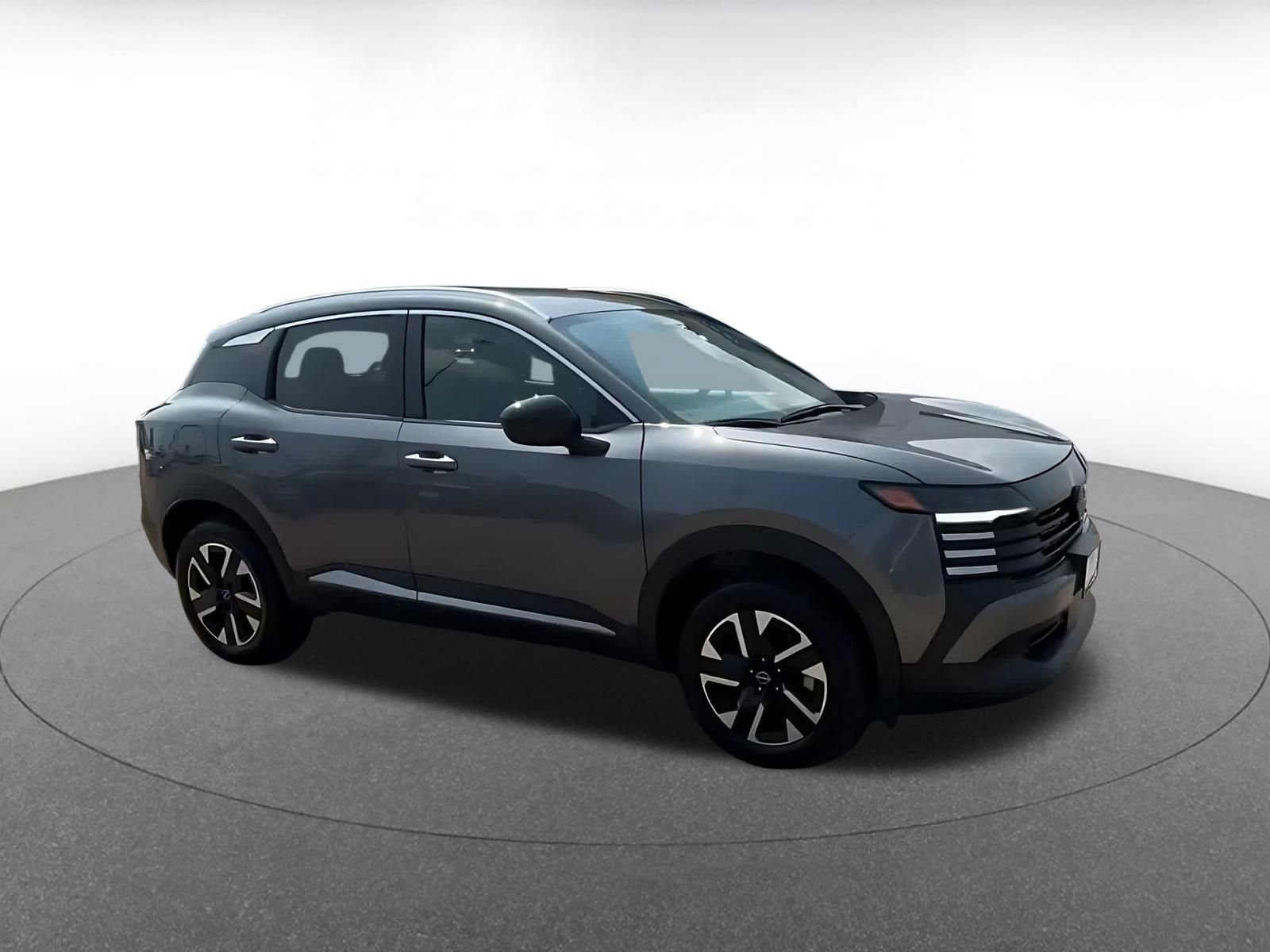 Used 2026 Nissan Kicks SV w/ Cold Weather Package AWD/4WD image 2