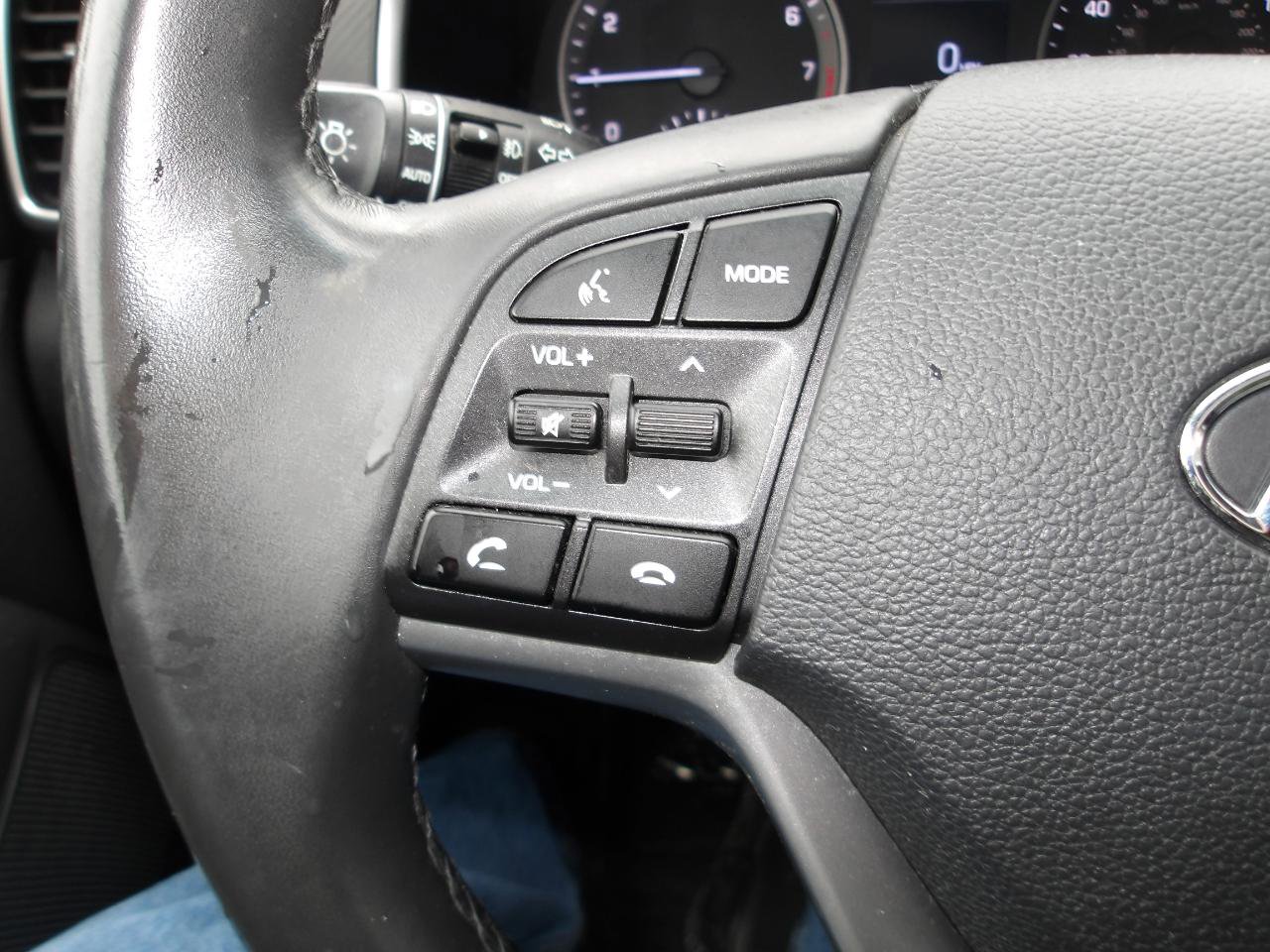 Used 2021 Hyundai Tucson Sport w/ Cargo Package AWD/4WD image 16