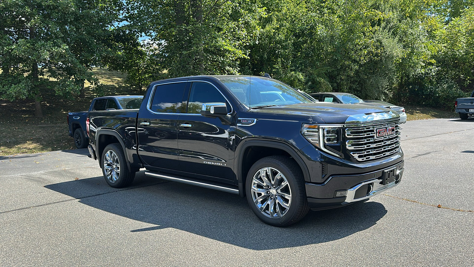 New 2026 GMC Sierra 1500 Denali image 2