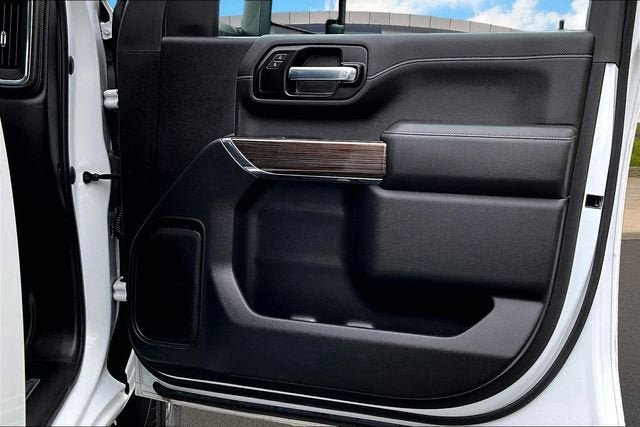Certified 2022 Chevrolet Silverado 3500 LT w/ Convenience Package AWD/4WD image 19