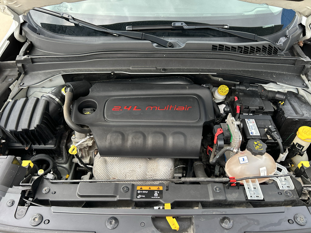 Used 2017 Jeep Renegade Altitude AWD/4WD image 18